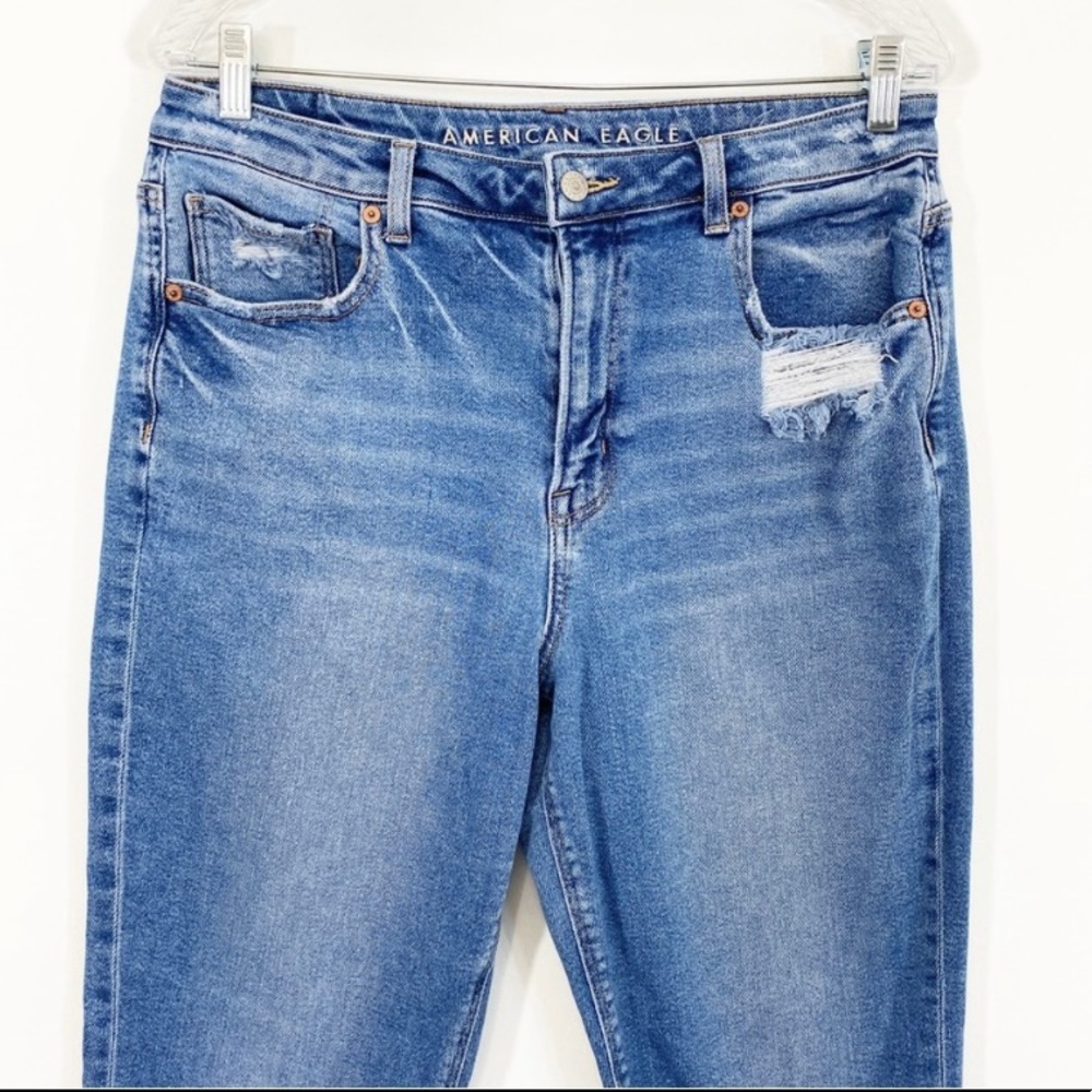 American Eagle Mom Jeans